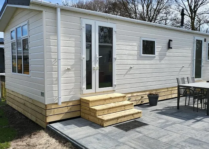 Prachtig Chalet De Wadloper